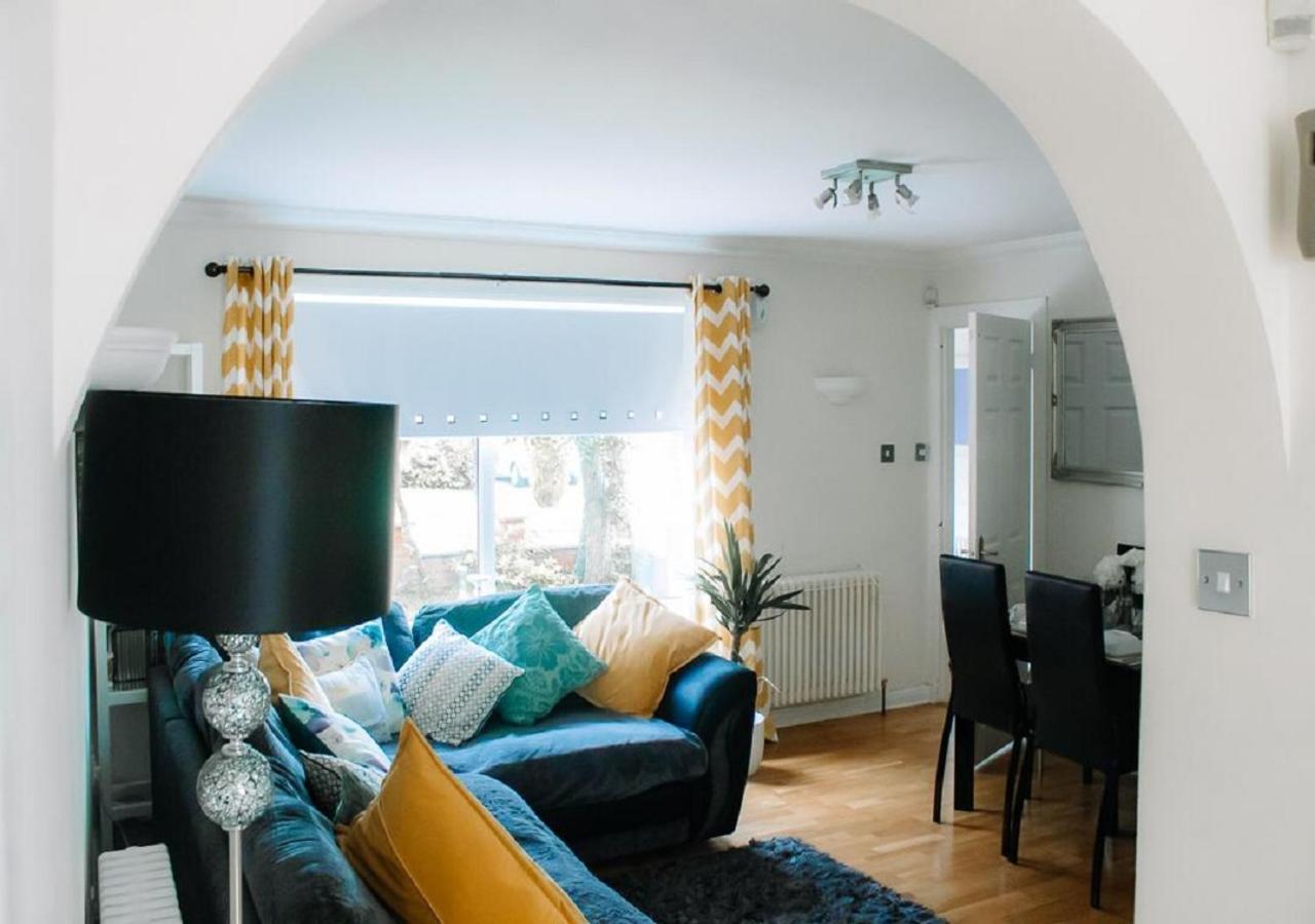 RareOppo Apartments Glasgow Esterno foto